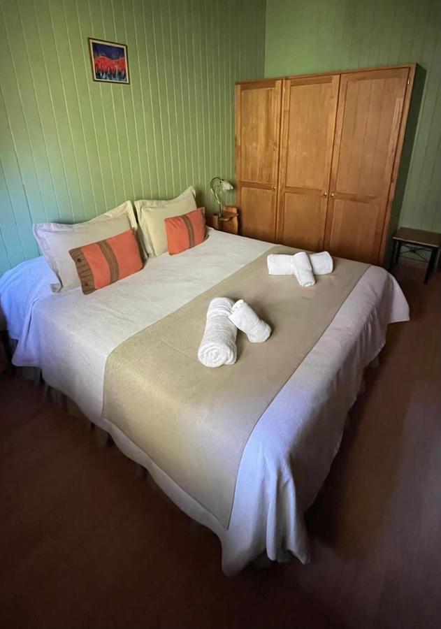 Hosteria Brisas Del Cerro Вилья-ла-Ангостура Экстерьер фото