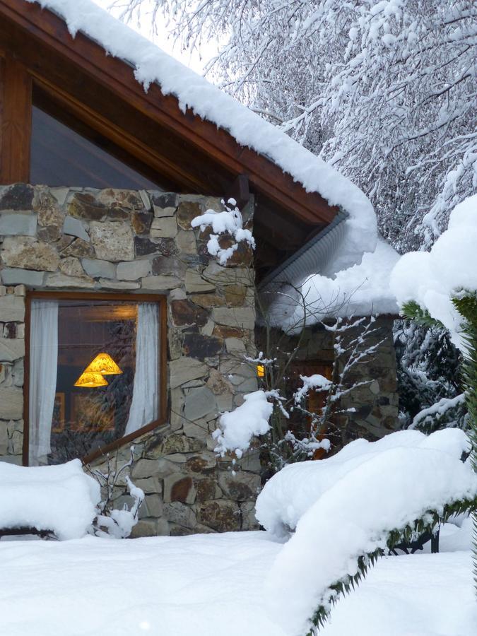 Hosteria Brisas Del Cerro Вилья-ла-Ангостура Экстерьер фото