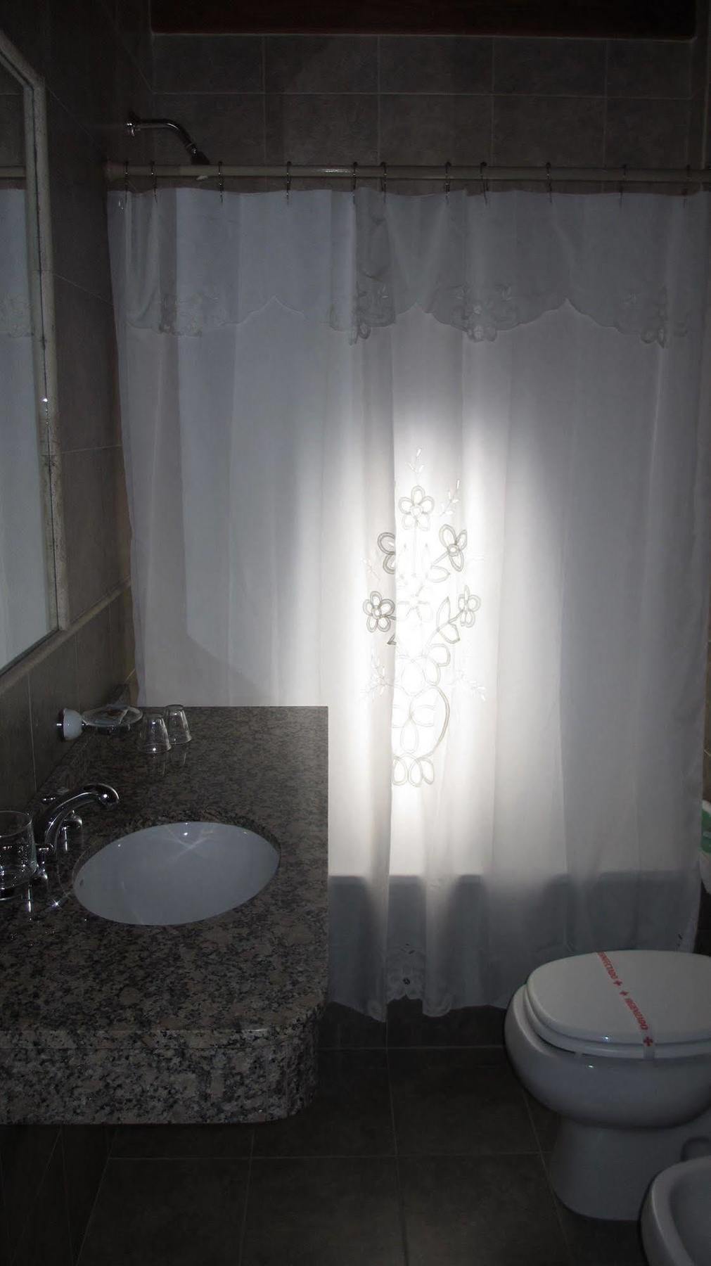 Hosteria Brisas Del Cerro Вилья-ла-Ангостура Экстерьер фото