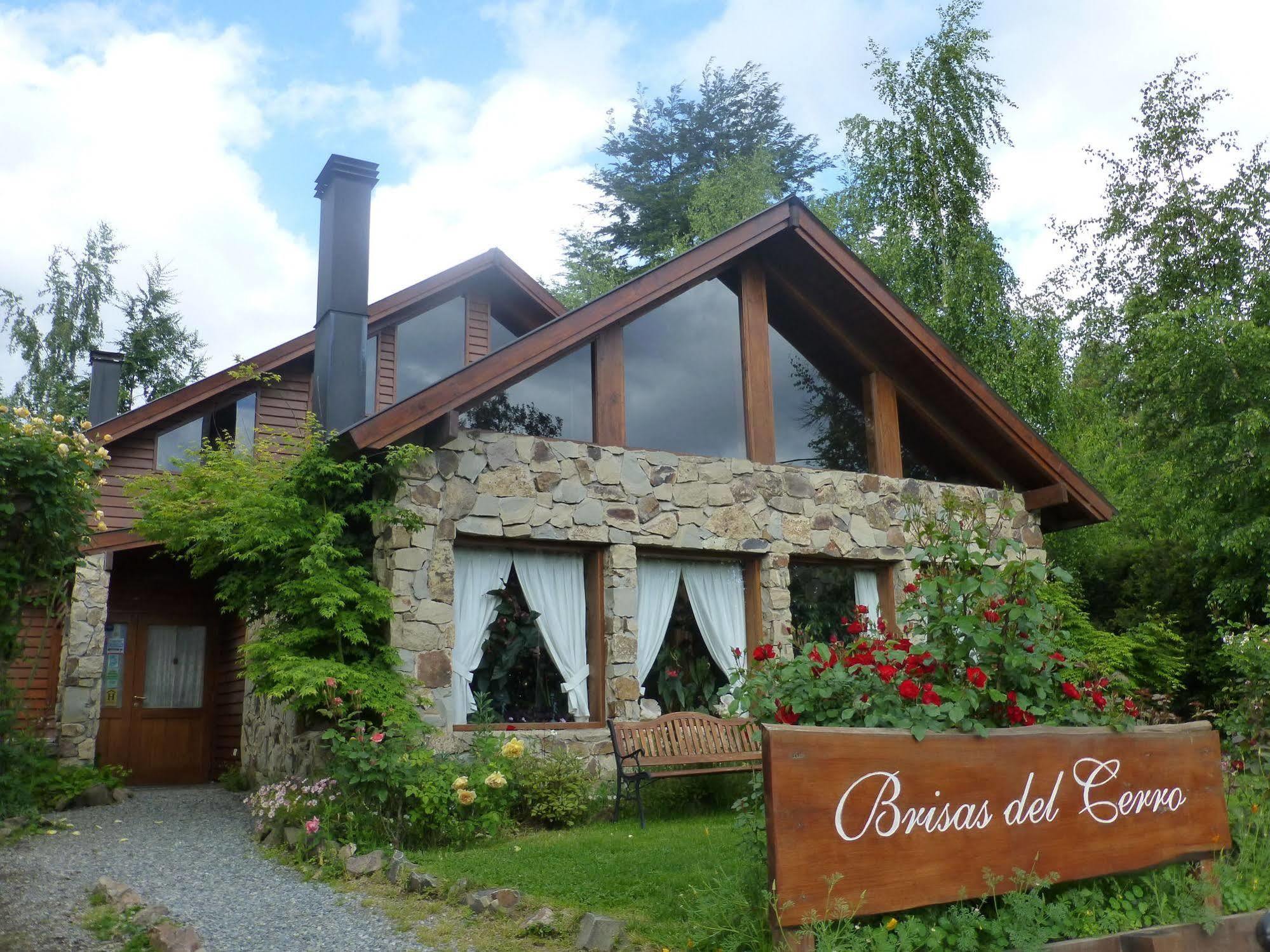 Hosteria Brisas Del Cerro Вилья-ла-Ангостура Экстерьер фото